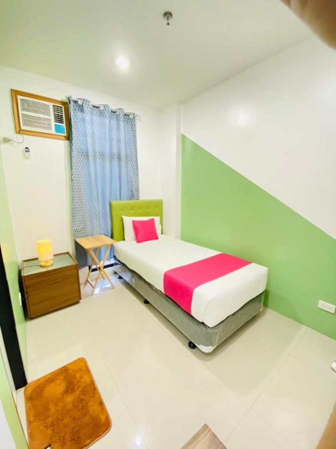 Happy Homes Manila Esterno foto
